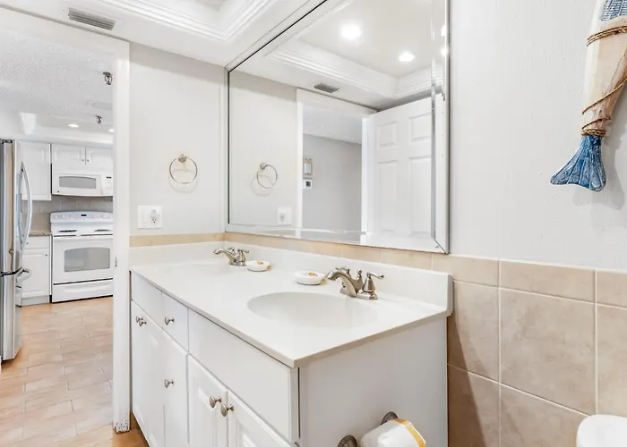 Dollar 205 *